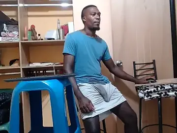 Stripchat Live Sex Cam of kurtbigcock
