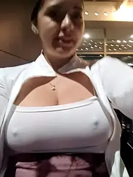 Stripchat Live Porn of alana_69