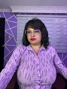 Stripchat Sex Chat of MiiaaJoness
