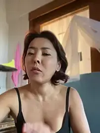 Stripchat Live Sex Cam of NoirElysia