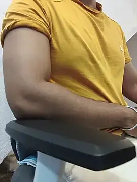 Stripchat Sex Cam of 8inch_hunk19