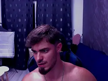 Stripchat Live Sex Cam of greekgod199