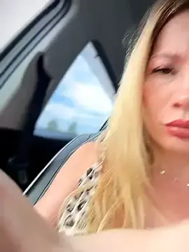 Stripchat Adult Webcam of LavenderHot