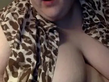 Stripchat Free Live Porn of bbwkitkat87