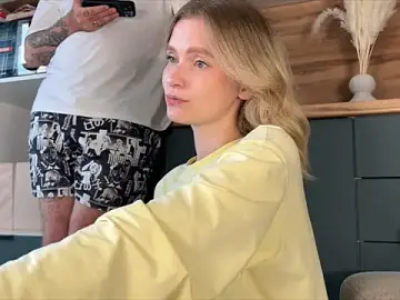 Stripchat Live Sex Cam of Adelovenick