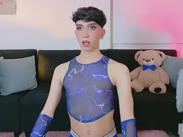 Stripchat Free Porn Cam of Jamess_Brown