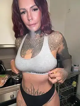 Stripchat Free Live Porn of AileenInkOfficial