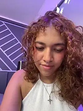Stripchat Sex Cam of Scarleth_Blossom
