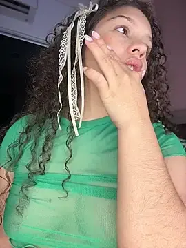 Stripchat Live Sex of Shara_dreams