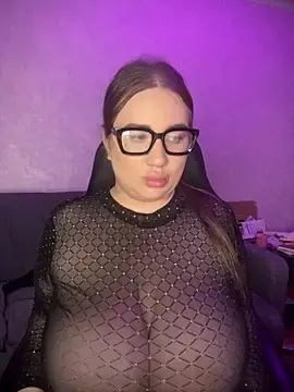 Stripchat Live Sex Cam of GabiBoobs