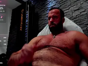 Stripchat Free Porn Cam of David_Big_Daddy