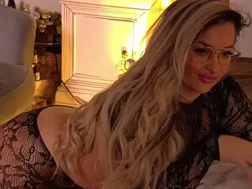 Stripchat Free Porn Cam of Denisse_Perry