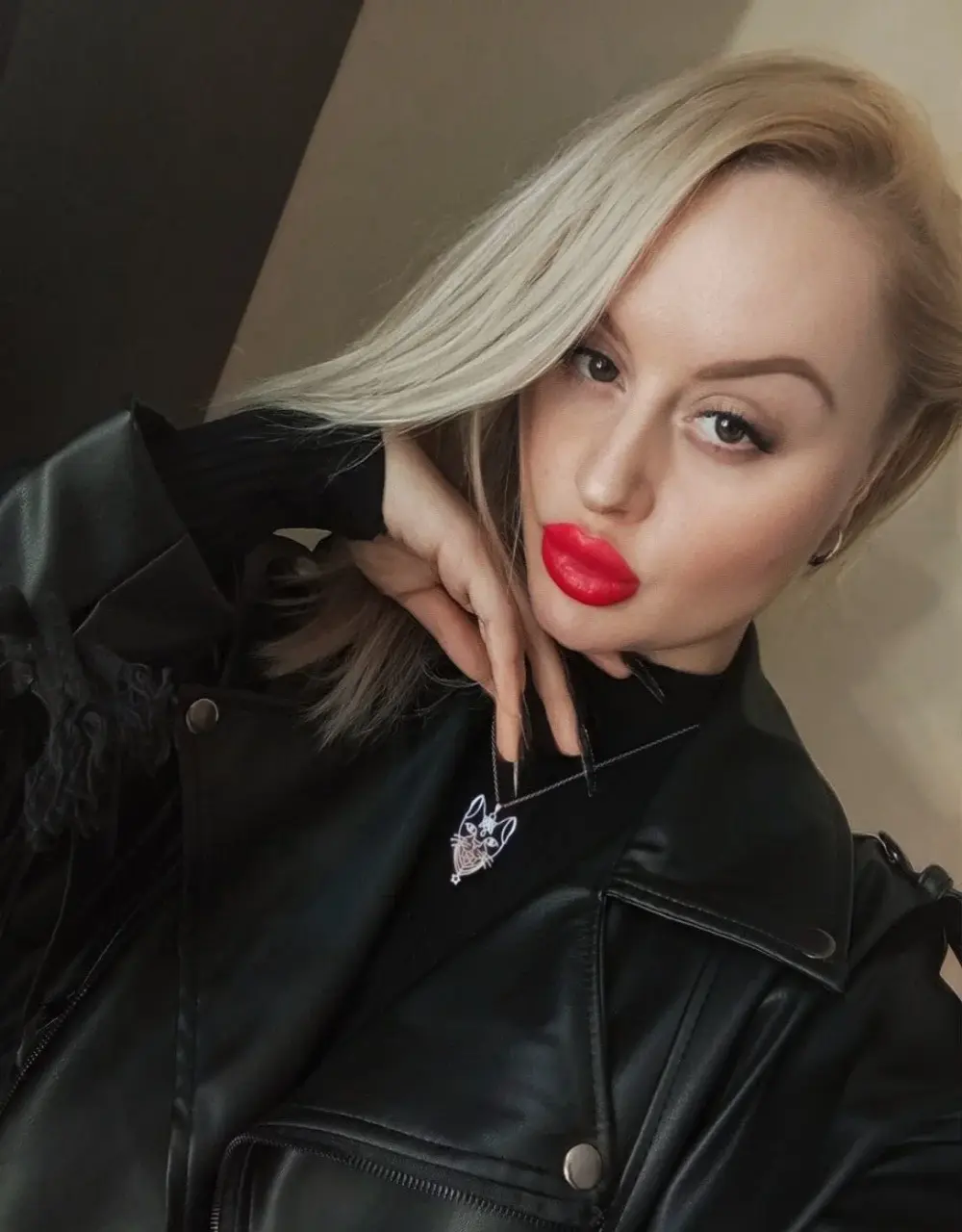 Miss_Alice_Silver