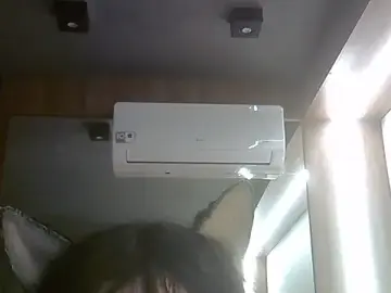 Stripchat Live Sex of SkinnyKitten