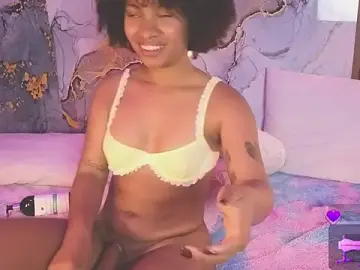 Stripchat Live Porn of Lolalewis777