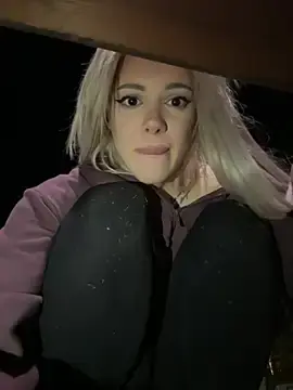 Stripchat Free Live Porn of AlyssaFoxx_