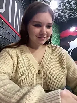 Stripchat Live Sex Cam of PumaShyXD