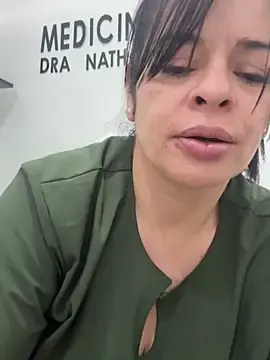 Stripchat Watch Live Sex Cams of Dr_Nathalia_28