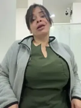 Stripchat Free Live Porn of Dr_Nathalia_28