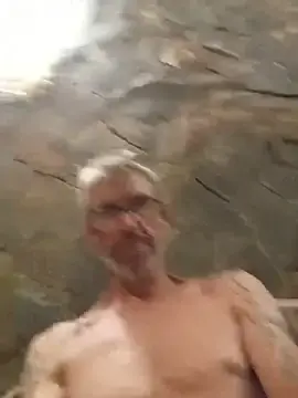Stripchat Watch Live Sex Cams of chris-sbh11