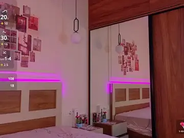 Stripchat Free Porn Cam of LunaXBaddie