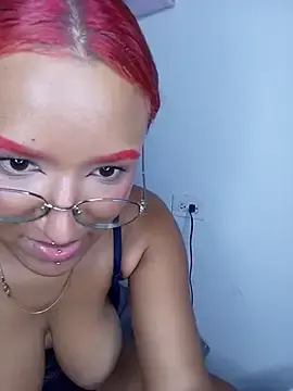Stripchat Live Sex Cam of Lucero_777