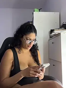 Stripchat Free Live Porn of Shurabig
