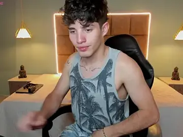 Stripchat Sex Chat of AlejooTwink
