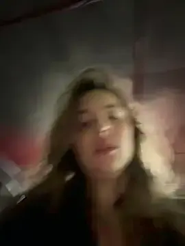 Stripchat Free Live Porn of Alirawrz
