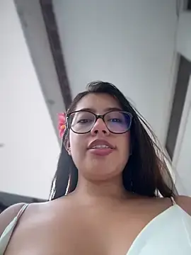 Stripchat Nude Webcam of sara_calderon