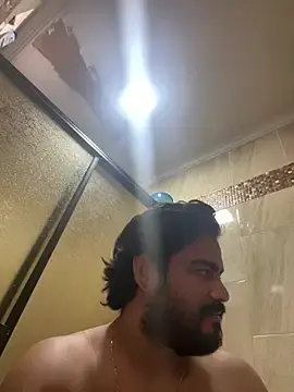 Stripchat Live Sex Cam of MichaelBear_21