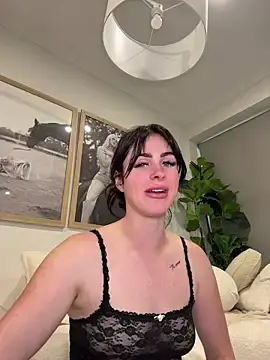 Stripchat Best live sex cam show of aus_queen