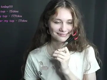 Stripchat Free Porn Cam of BellaTear
