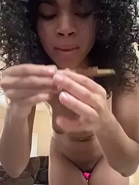 Stripchat Private Sex Chat of Kiki_hammyy