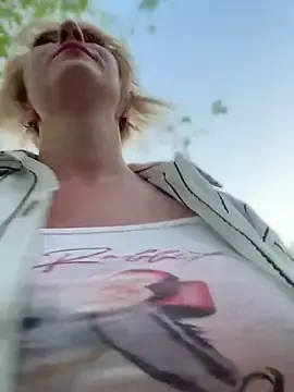 Stripchat Watch Live Sex Cams of RonnieKiss