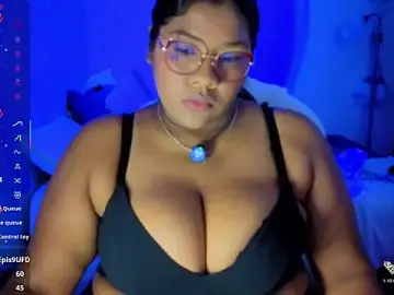 Stripchat Free Live Porn of paola091