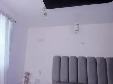 Stripchat Live Porn of ThaliaBrookss_