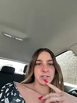 Stripchat Sex Cam of DoriDelux66