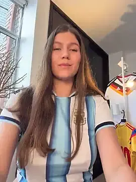 Stripchat Best Webcam of AmelieLaurent_
