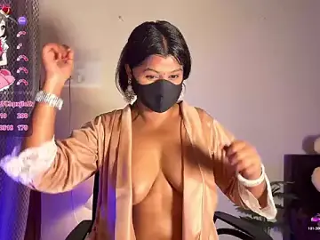 Stripchat Free Porn Cam of Pinku_shine
