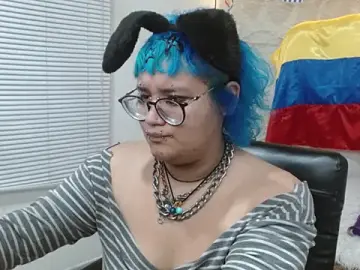Stripchat Live Sex Cam of Echypyon_