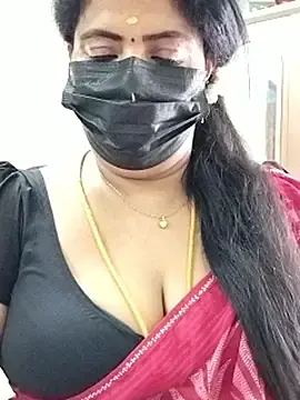 Stripchat Free Porn Cam of abinaya26
