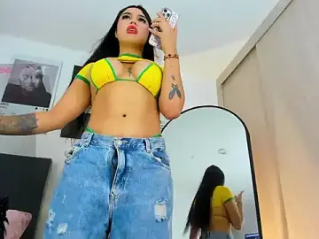 Stripchat Free Live Porn of hollyprincess_2