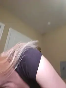 Stripchat Live Sex Cam of AmethystFoxx