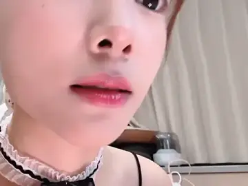 Stripchat Free Porn Cam of Butterbear