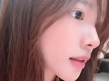 Stripchat Watch Live Sex Cams of Butterbear