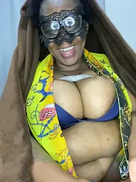 Stripchat Nude Webcam of BoobsQueeen