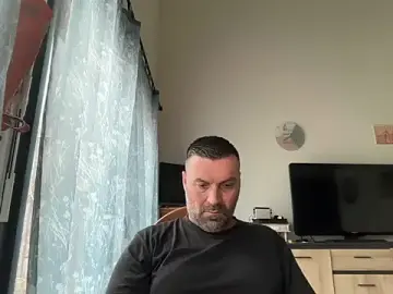 Stripchat Sex Cam of coolsmith81