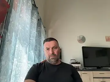 Stripchat Free Live Porn of coolsmith81