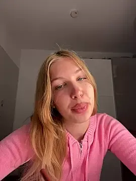 Stripchat Sex Cam of MilaaXOO